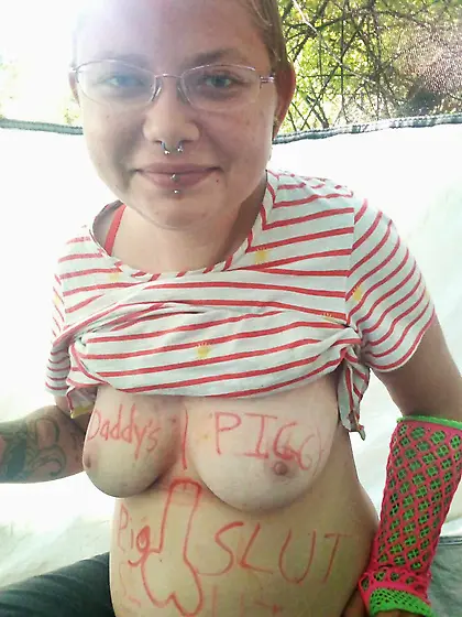 Fuckpig Lindsay Loves Daddy Cock