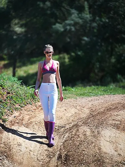 Skinny sweetheart peels off clothes to pose completely naked on