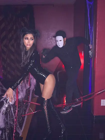 Exotic kitten in latex gets deeply fucked