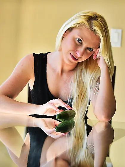 Dirty babe Krystal Shay shows her hot solo masturbation session