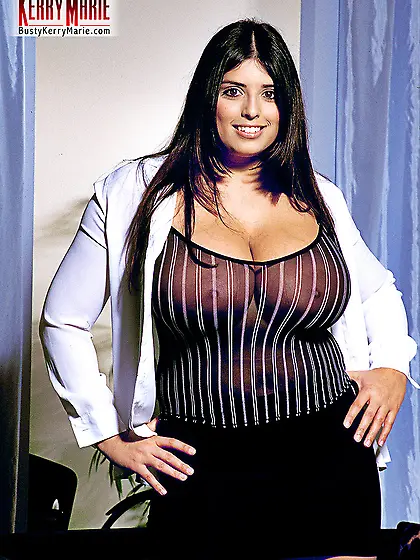 British chubby ass posing