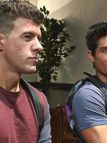 Red bearded dude blue