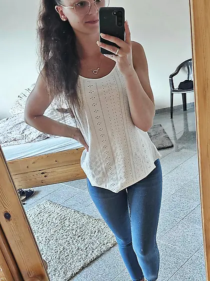 Felicia - pierced german - Deutsche Eheschlampe