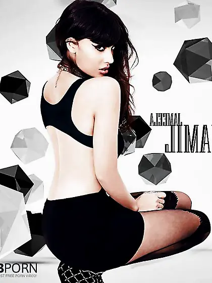 Jameela Jamil British Paki Celeb Tart Asian