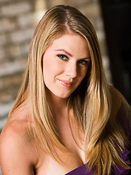 Sweet straight hair blonde