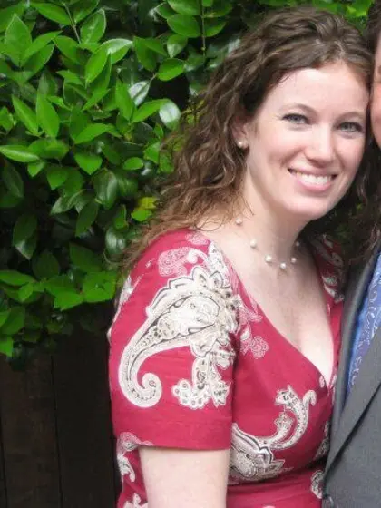 Mandi is convinced to flash her tits in the car