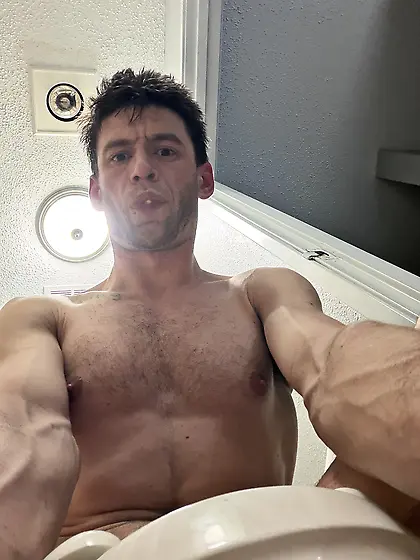 After using you for hours, sweaty hair a mess musc