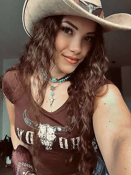 Die geile Cowgirl-Sau LAURA