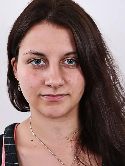 Sweet brunette inviting butt