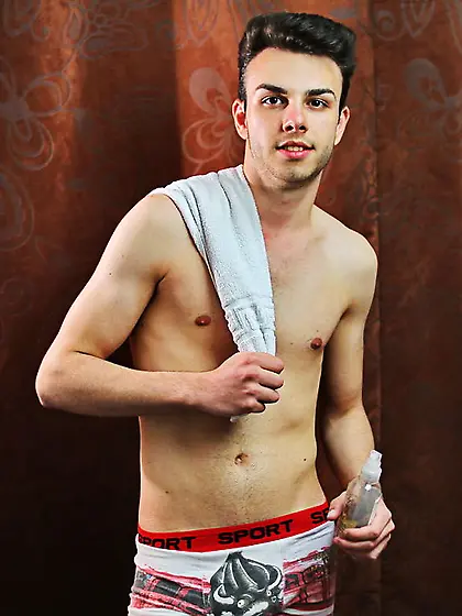 White young gay HenryMood like to snapshot