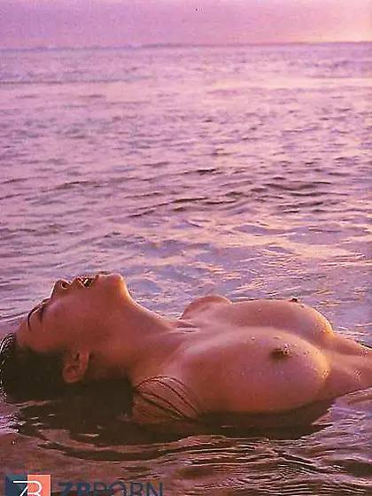 AV Idol Yuko Kawakami Scans