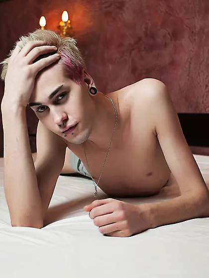 White young gay HunterPas like to snapshot