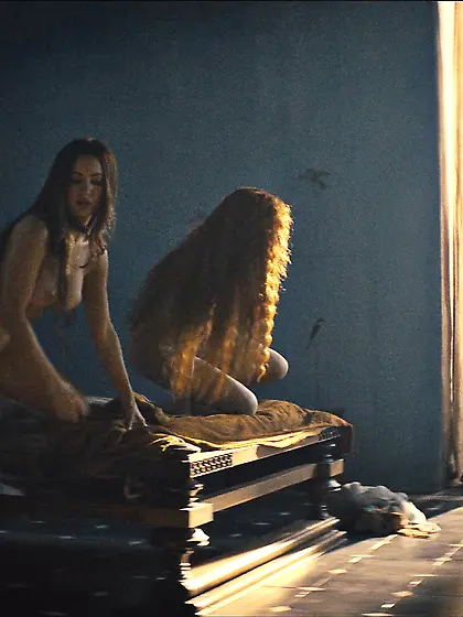 Jamaica Vaughan,  Ivana Baquero - "Spartacus"