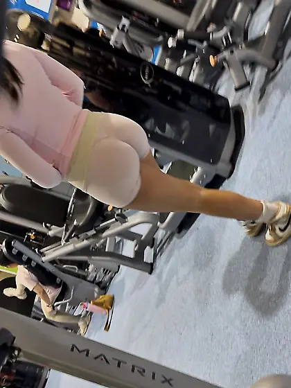 Teen gym chav FAT ASS