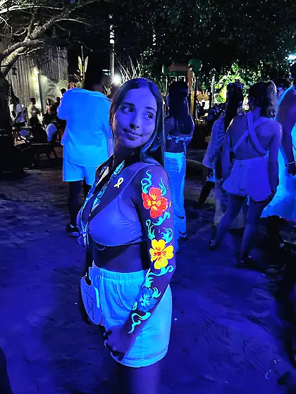 Tal Goldman Busty Cutie