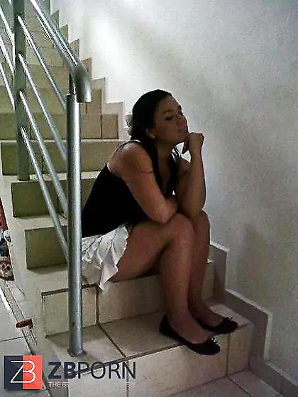 Chica piernuda y nalgona