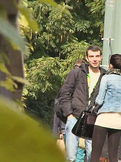 Guy seduces young brunette