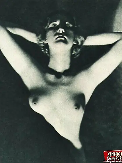 Pretty sexy topless vintagegirls