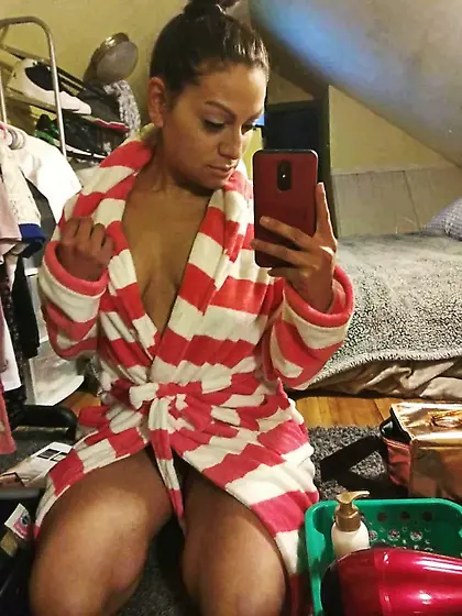 Hottt Latina Wife Exposed