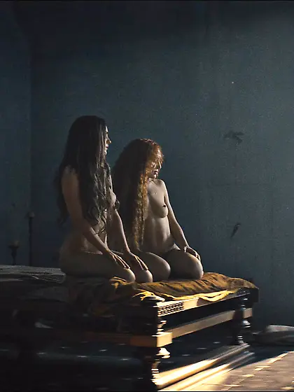 Jamaica Vaughan,  Ivana Baquero - "Spartacus"