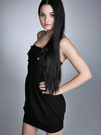 Brand new 20 y. o.  Czech girl came to our studio to introduce her