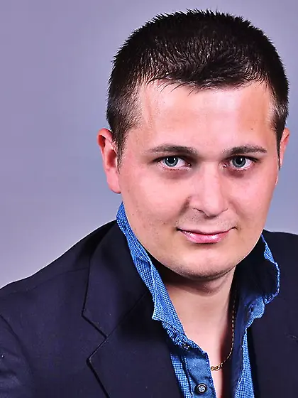 White man CossyBlueX