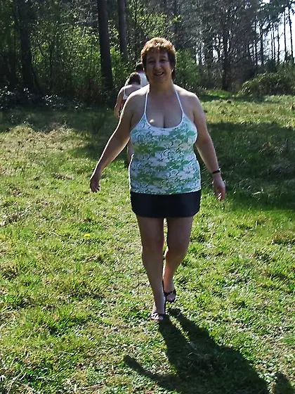 Curvy Flashing Kinky Carol from United Kingdom