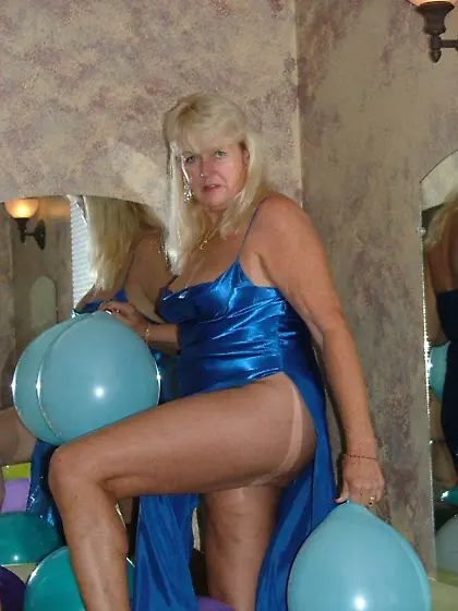 Mature Adonna from United States Set 24