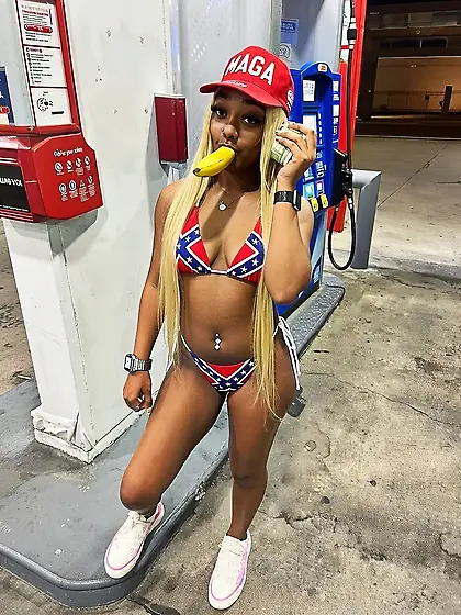 More women in confederate bikinis