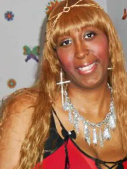 Brunette cherry amazon perform