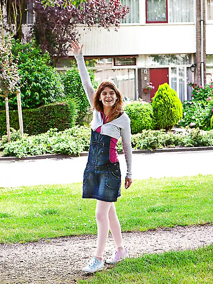 Amateur lesbian pussy spanking