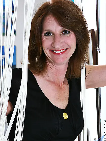 Brunette milf Kimberly Anilos is wearing sexy stocking but hates