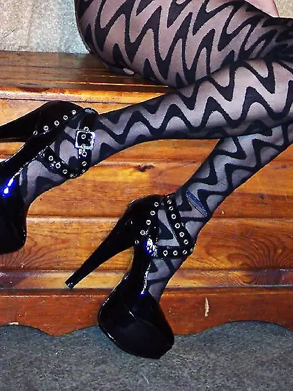 Cougar Moon Aynjl from United States Spliked...