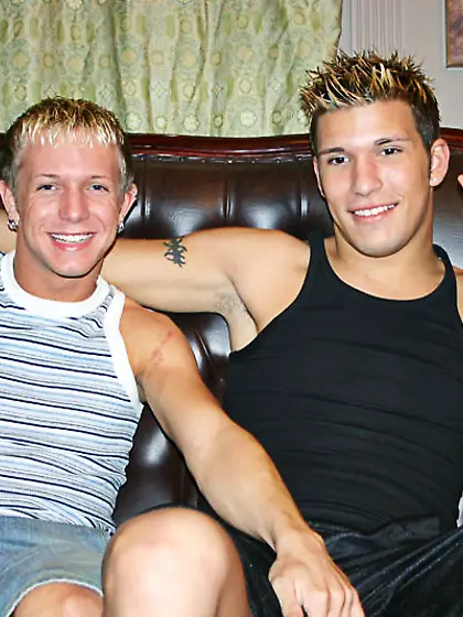 Gorgeous hunks just like it hard and juicy...