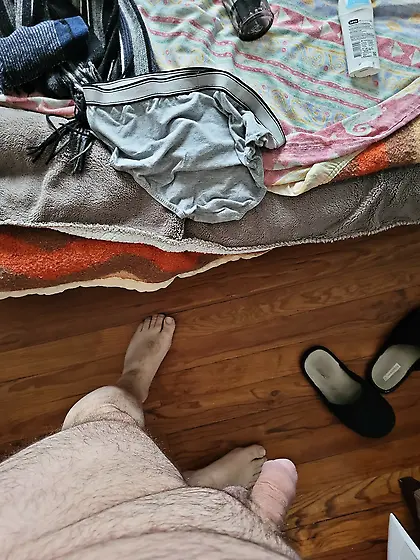 Masturbation dans ses culottes