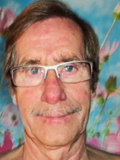 Blonde hotloewie perform oil