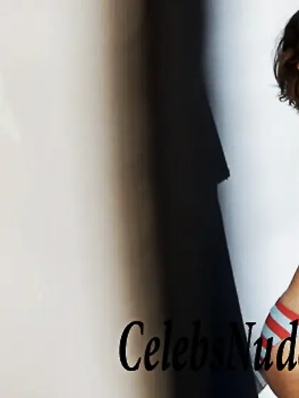 Cobie Smulders naked photos (Fake)