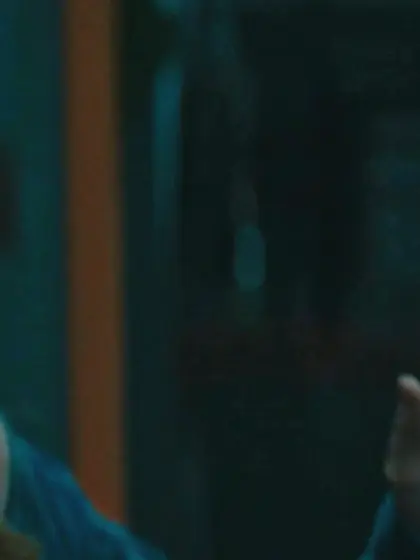 Wake up Charlotte Stoiber (29) Emily Rabbit