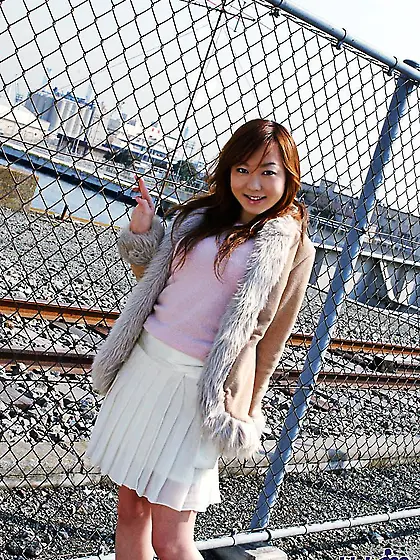 Lovely babe with sexy ass and big boobs Yumi Idols enjoys in sho