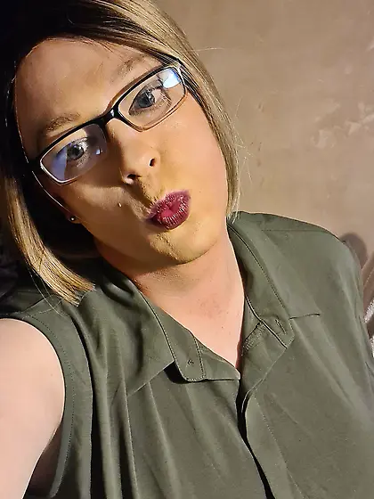 Becki - Dirty,  Cheap & Loose UK Slag