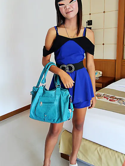 Spicy Asian takes money for sex and facializing but asks her fac