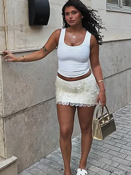 Curvy teen PAWG with great tits