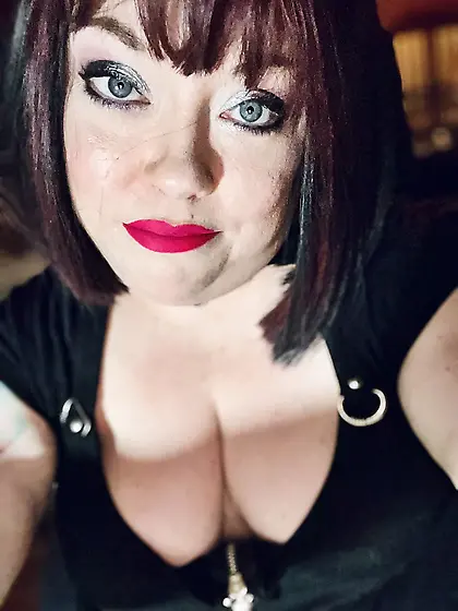 Tina Snua Selfies #17