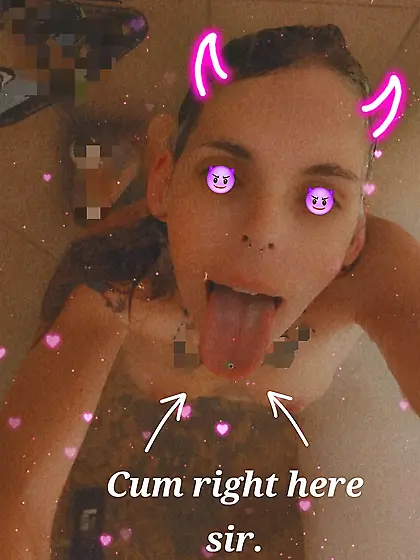 Hot petite amateur Milf