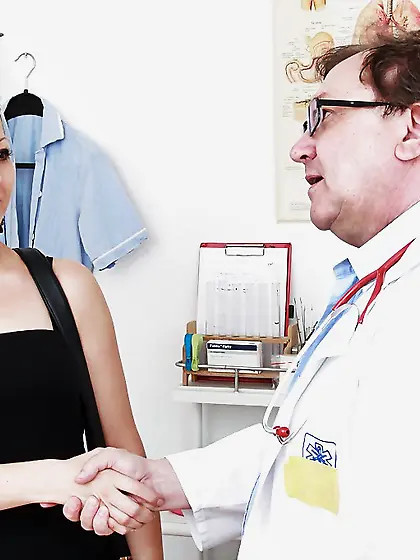 Czech brunette gyno doctor