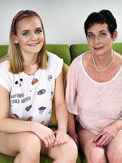 Young blonde lesbians