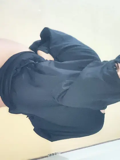 Amateur Petite Teen Arab Shows Pussy,  Ass And Tits In Niqab