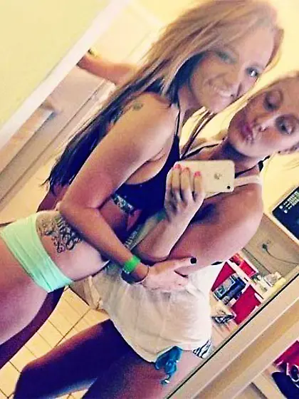 more young teenage girls