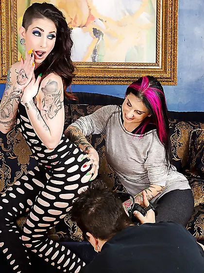 Tiny tits big ass doggystyle