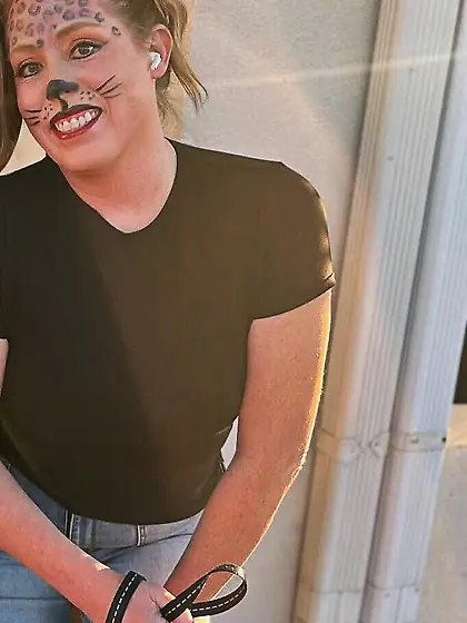 Audrey lies about name & orgin,  then masturbates